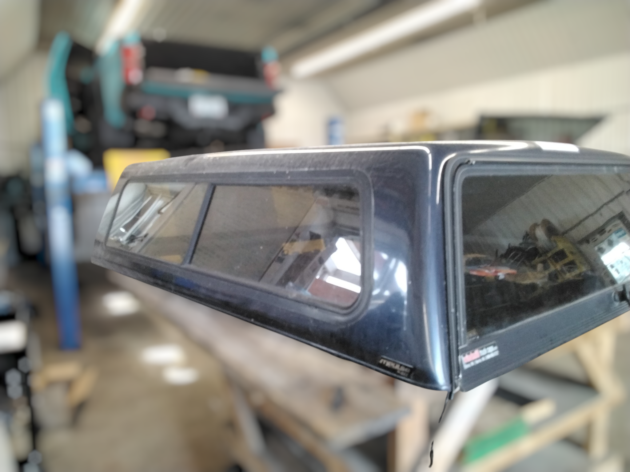 2004 - 2008 Ford F150 6'6 L2 True Blue ARE Truck Cap 2 2004 - 2008 Ford F150 6'6 L2 True Blue ARE Truck Cap - Image 2