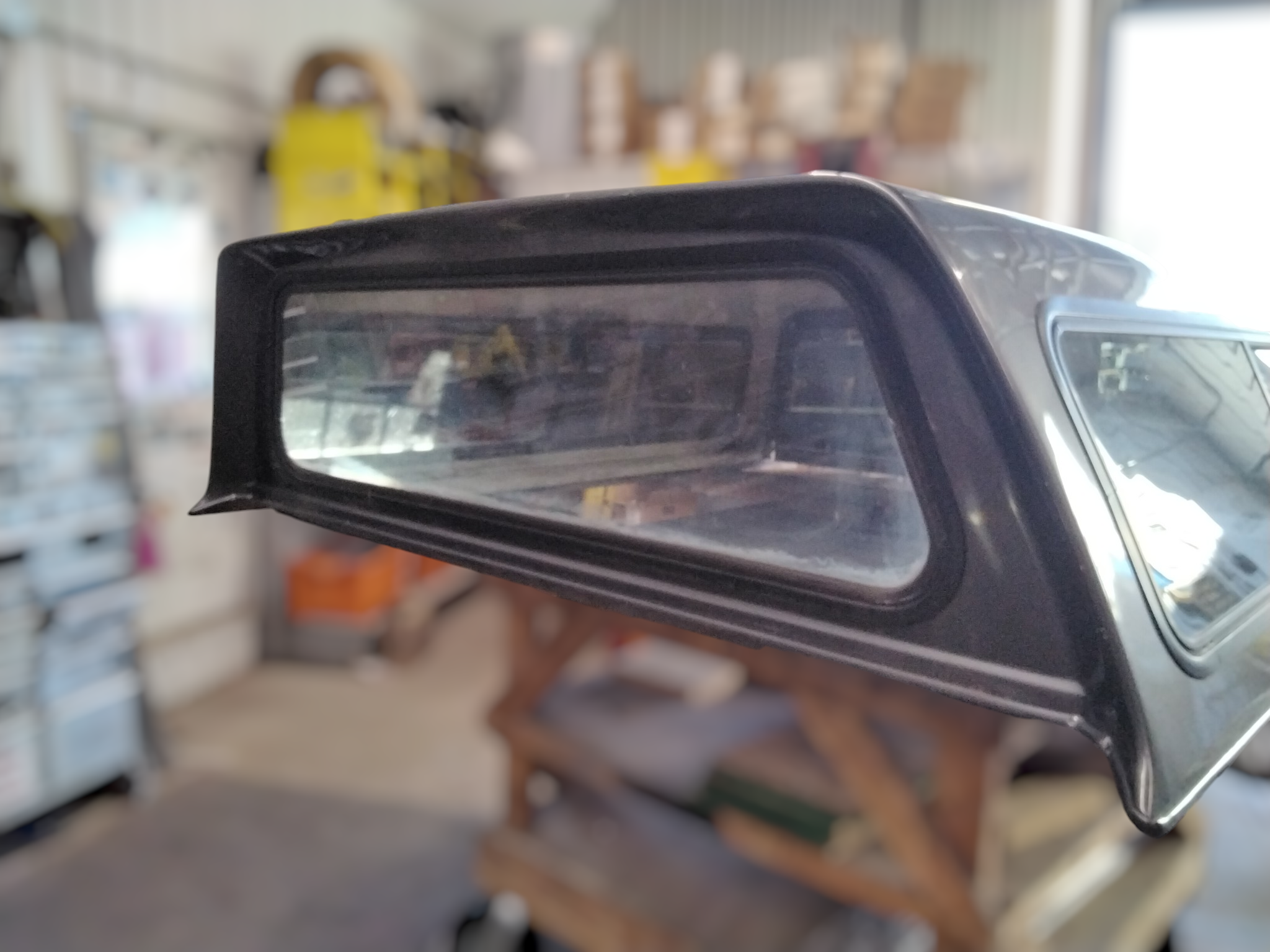 2009 - 2014 Ford F150 5'6 UJ Sterling ARE Truck Cap 4 2009 - 2014 Ford F150 5'6 UJ Sterling ARE Truck Cap - Image 4