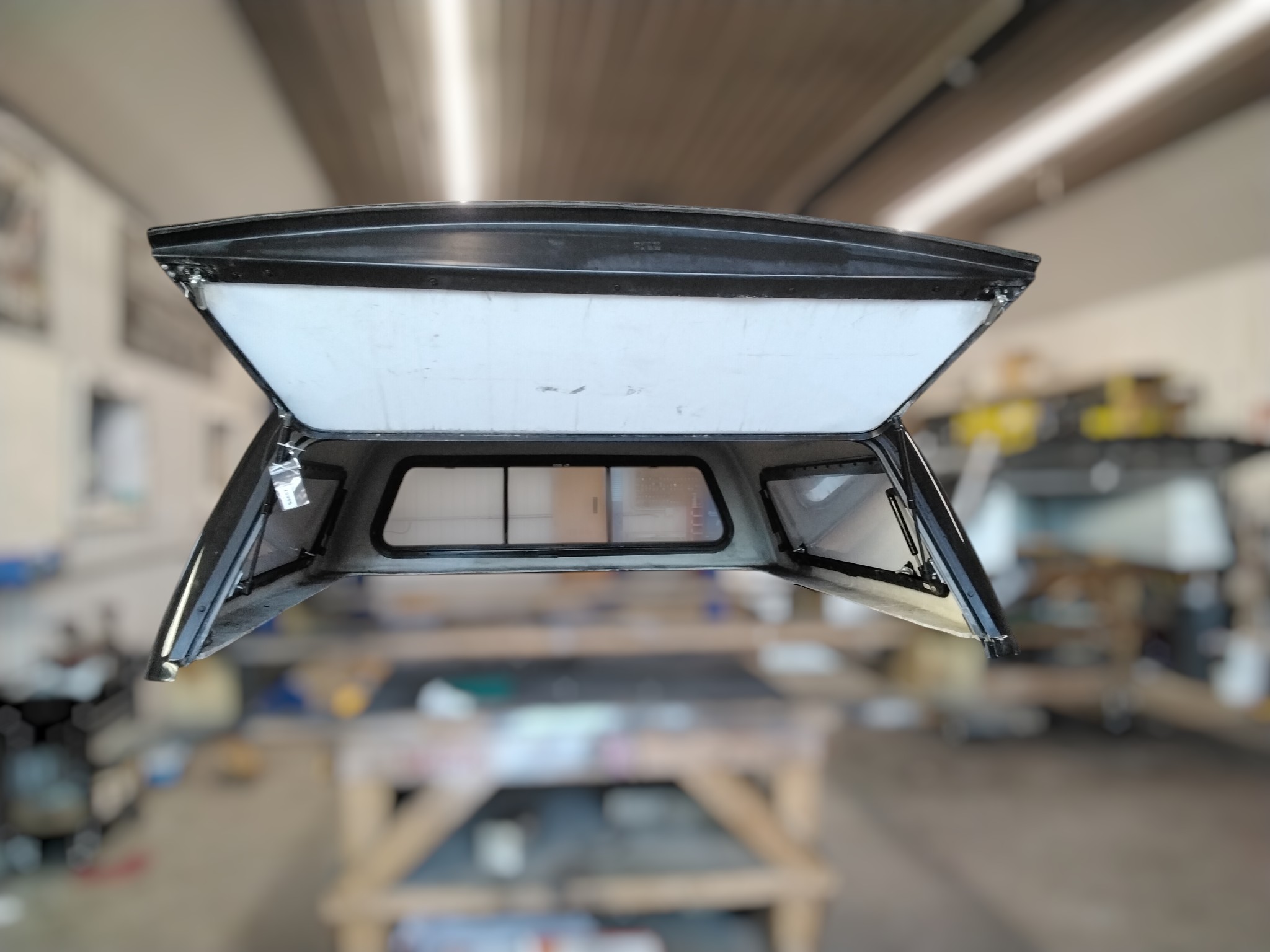 Dodge Ram 6'4 PX8 Black Ranch Truck Cap 3 Dodge Ram 6'4 PX8 Black Ranch Truck Cap - Image 3
