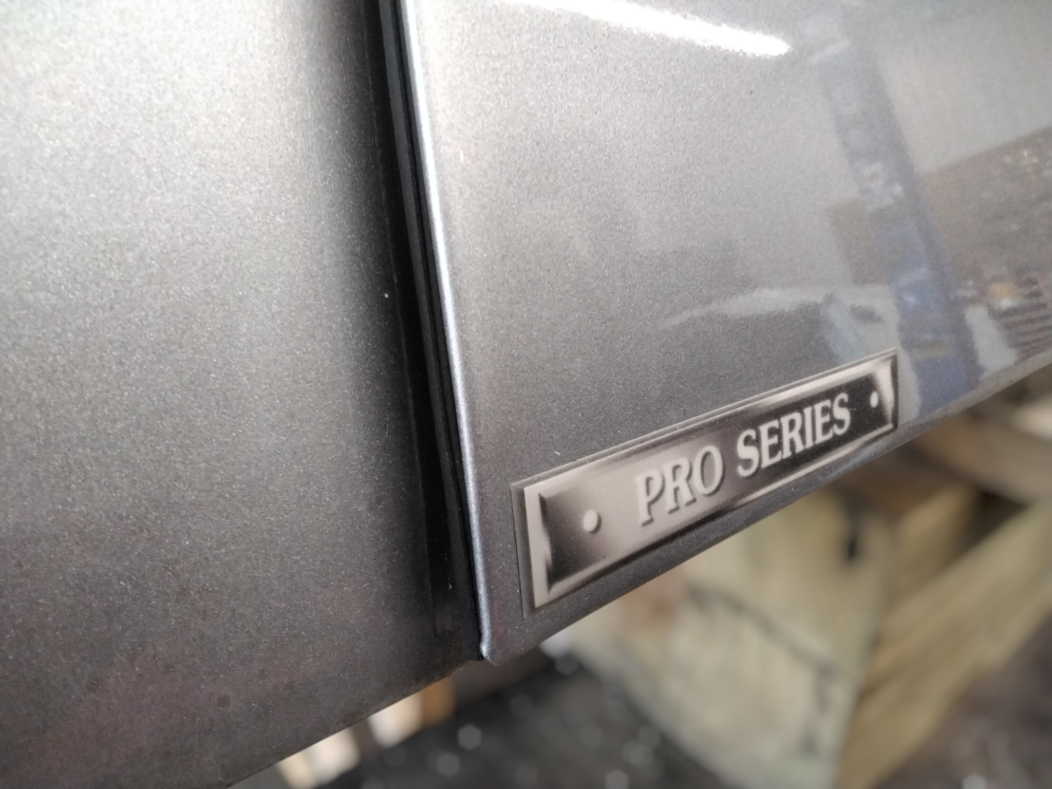 2023 - 2027 Ford Superduty 6'9 Silver Contractor Truck Cap 4 2023 - 2027 Ford Superduty 6'9 Silver Contractor Truck Cap - Image 4
