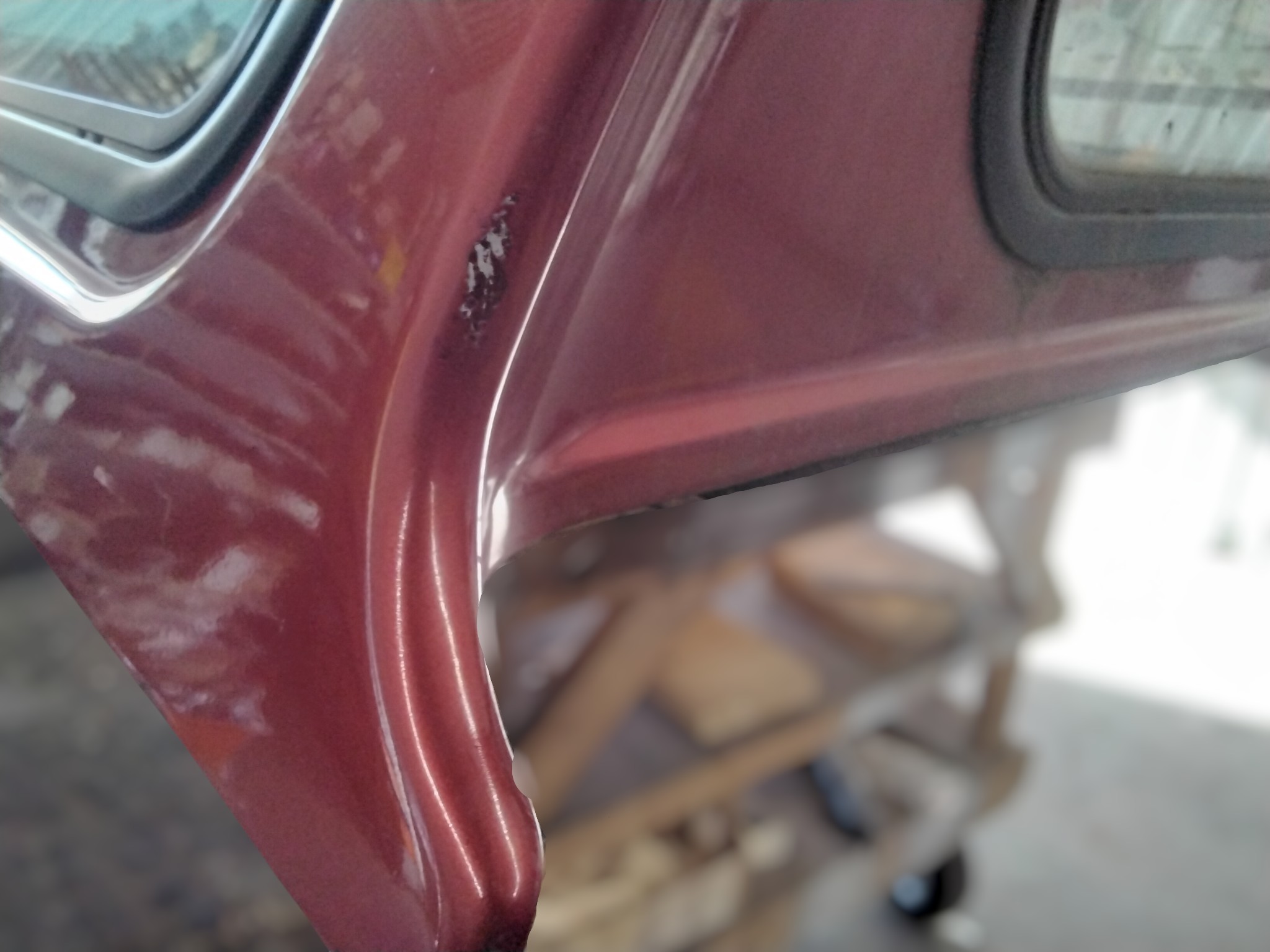 2009 - 2014 Ford F150 6'6 U6 Candy Red Leer100XR Truck Cap 5 2009 - 2014 Ford F150 6'6 U6 Candy Red Leer100XR Truck Cap - Image 5