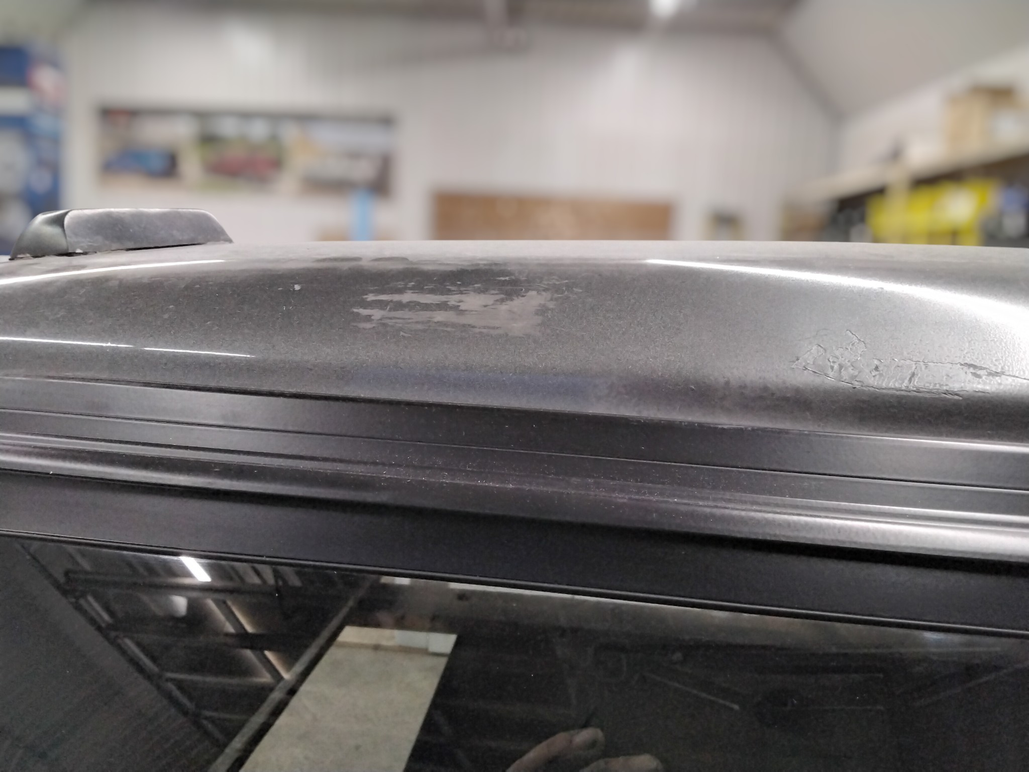 1993 - 2012 Ford Ranger 6' CX Gray Leer100R Truck Cap 6 1993 - 2012 Ford Ranger 6' CX Gray Leer100R Truck Cap - Image 6