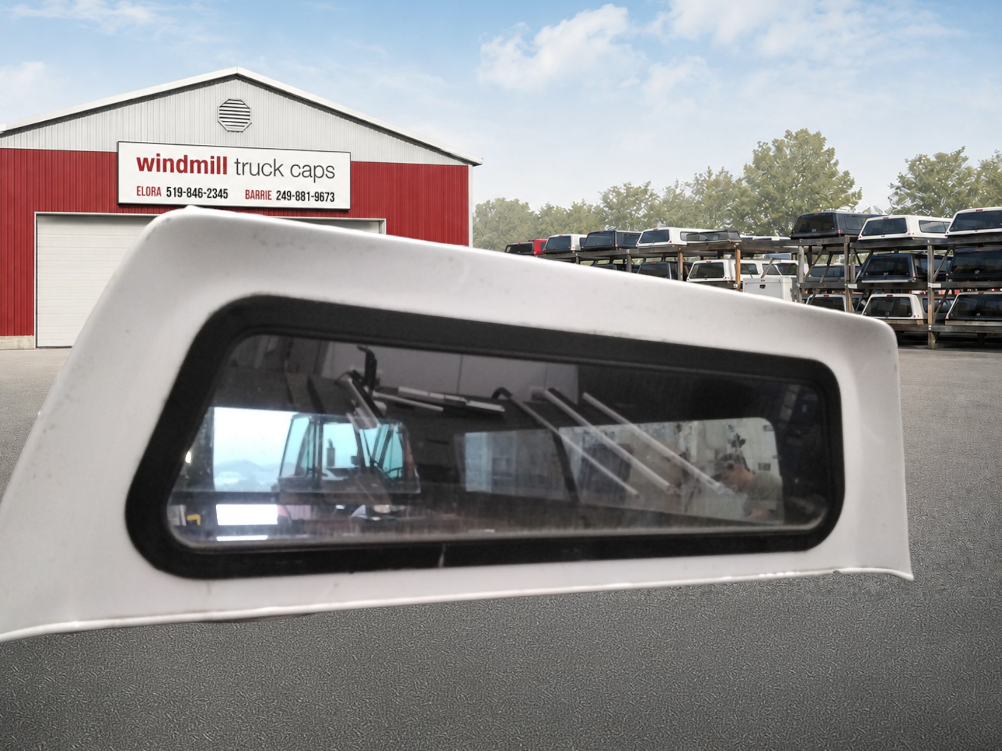 Dodge Ram 8' Cab PW7 Bright White Contour IV Truck Cap 4 Dodge Ram 8' Cab PW7 Bright White Contour IV Truck Cap - Image 4