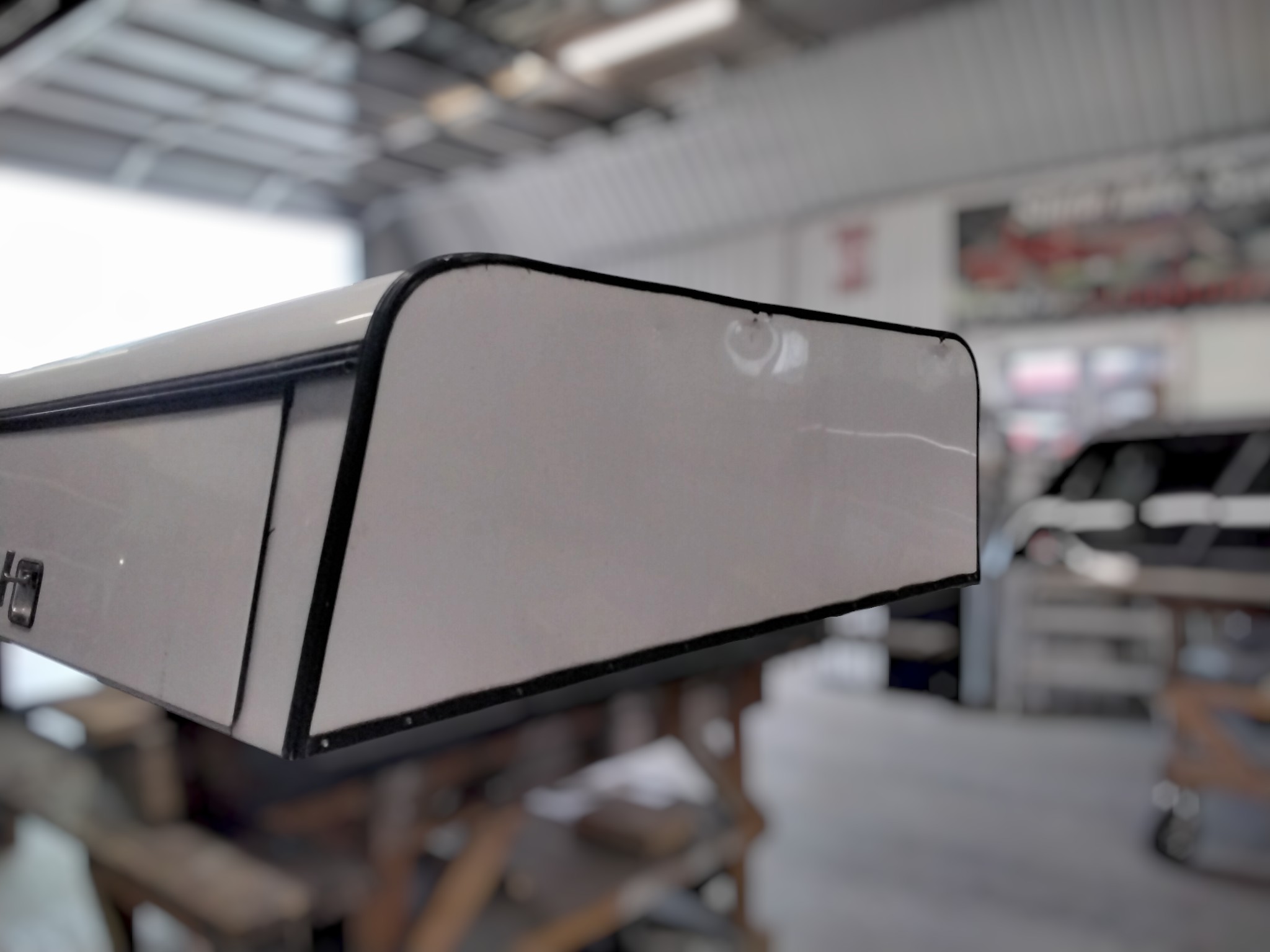 Chevrolet Silverado or GMC Sierra 6'6 White ARE Contractor Truck Cap 4 Chevrolet Silverado or GMC Sierra 6'6 White ARE Contractor Truck Cap - Image 4