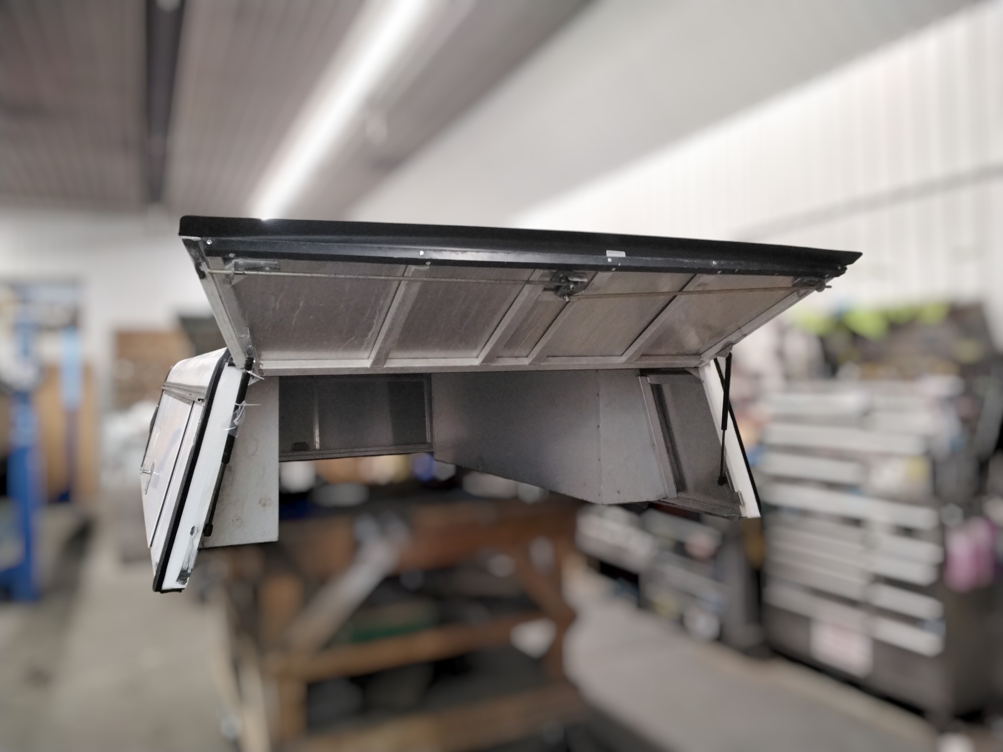 GMC Sierra or Chevrolet Silverado 8' White Swiss Contractor Truck Cap 3 GMC Sierra or Chevrolet Silverado 8' White Swiss Contractor Truck Cap - Image 3