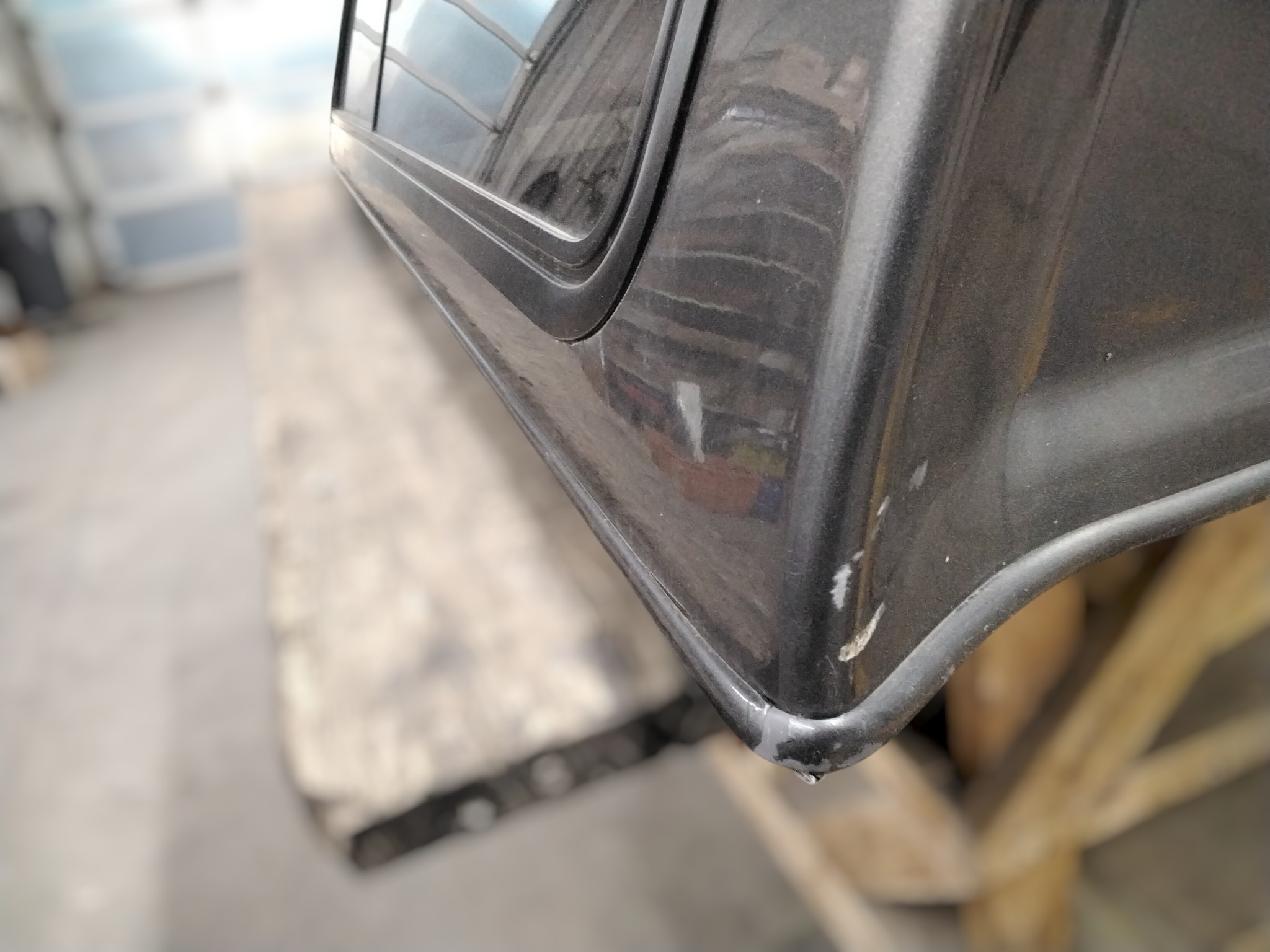 2002 - 2008 Dodge Ram 6'4 PDM Grey ARE Truck Cap 5 2002 - 2008 Dodge Ram 6'4 PDM Grey ARE Truck Cap - Image 5