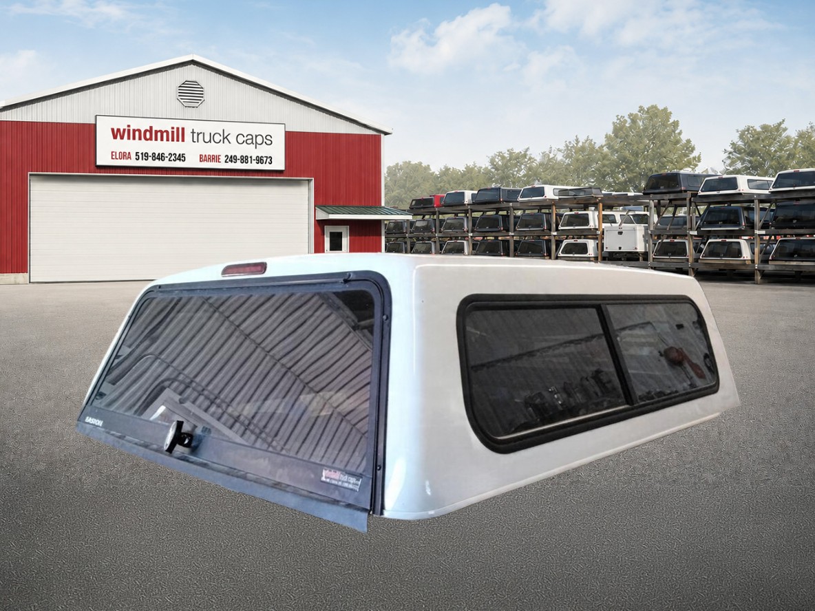 GMC Sierra 5'8 White Truck Cap 2 GMC Sierra 5'8 White Truck Cap - Image 2