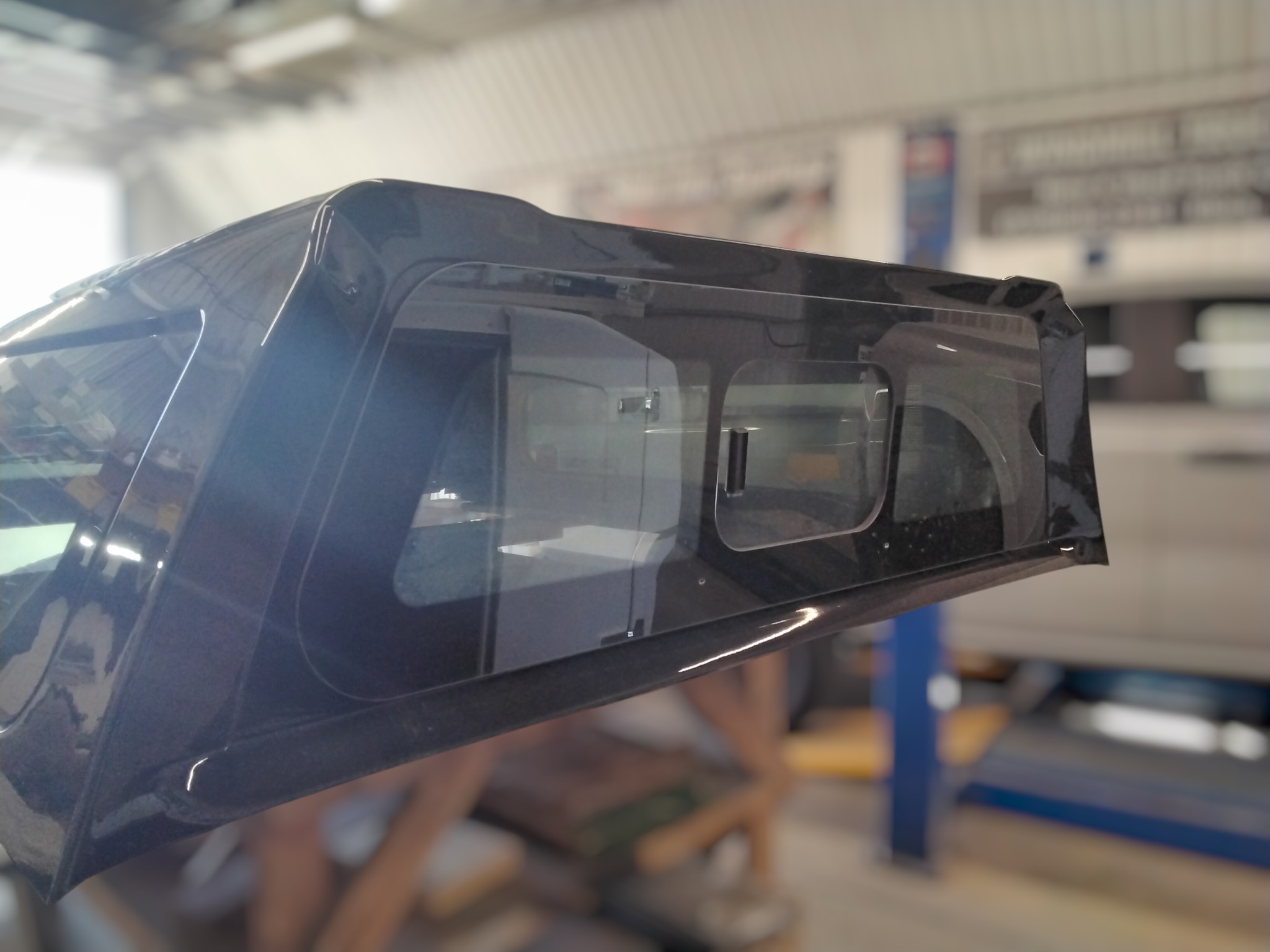 2020 - 2027 Chevrolet Silverado HD 2500/3500 6'9 99F Black ARE Truck Cap 3 2020 - 2027 Chevrolet Silverado HD 2500/3500 6'9 99F Black ARE Truck Cap - Image 3